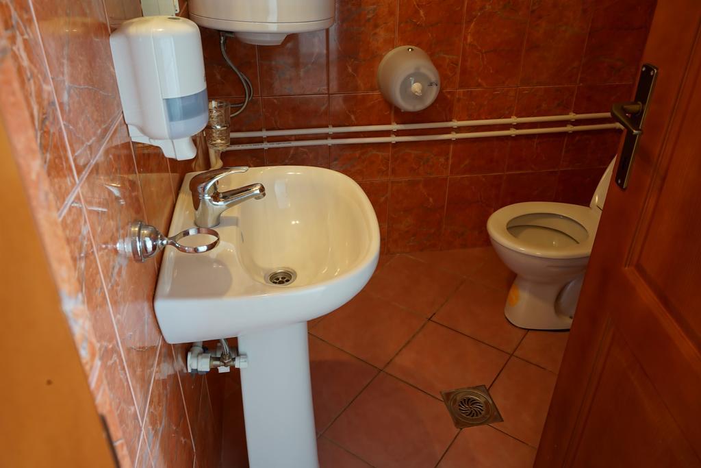 ホテルLovac II Žabljak エクステリア 写真